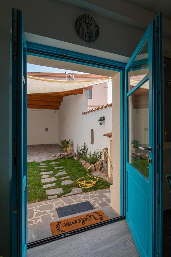 La Vecchia Dimora Bed & Breakfast Marrùbiu Екстериор снимка