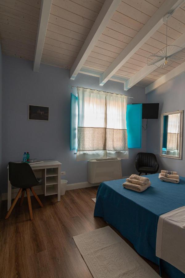 La Vecchia Dimora Bed & Breakfast Marrùbiu Екстериор снимка